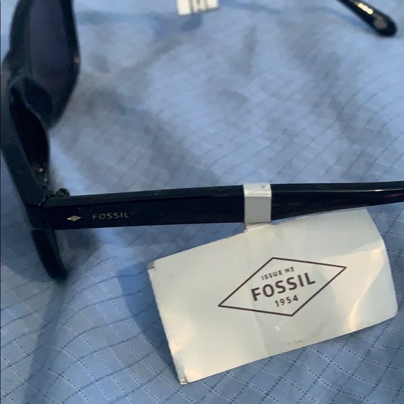 Fossil sun glass - Picture 2 of 4